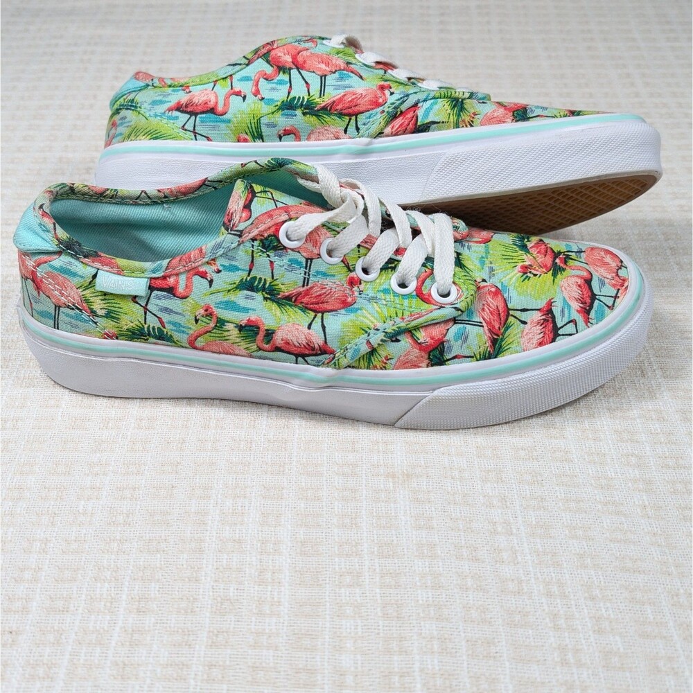 VANS Flamingo All Over Print Multicolor Shoe Lace Up Women's Size 7 -- 721356